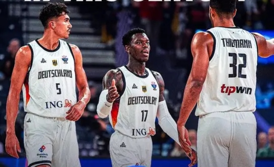 上半场结束, 轻松晋级欧