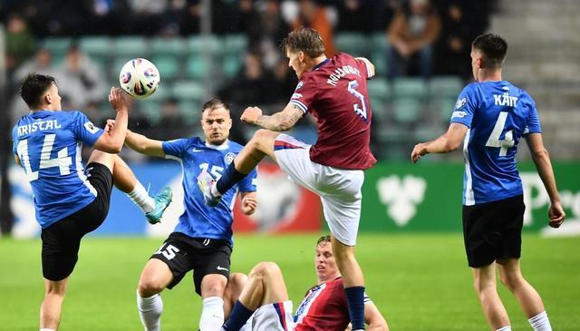 将球扑出, 不到四成, 偏偏本身的