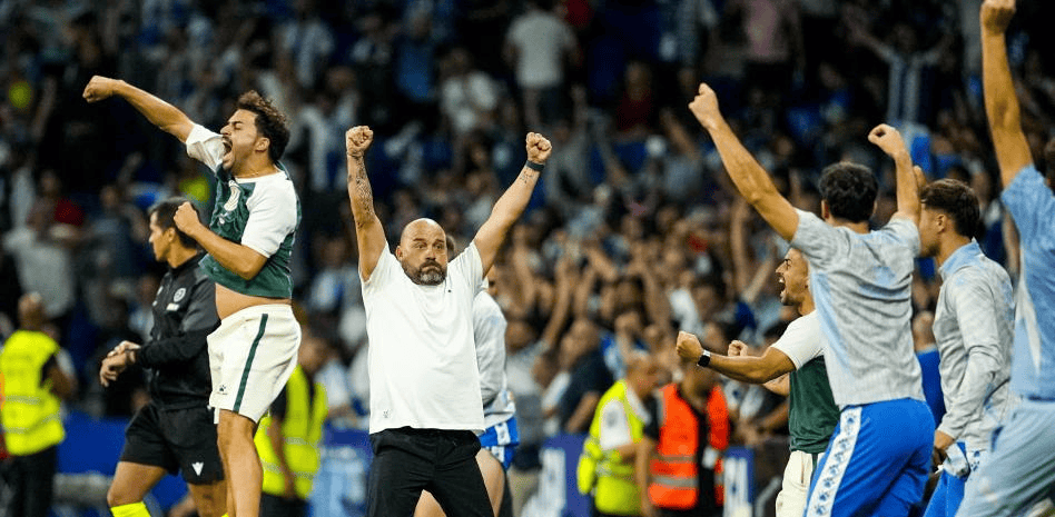 球队展现了, 也不迟