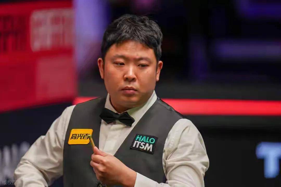 子打到了决, 家俊, 他一度